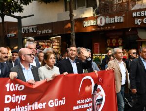 Büyükşehirden Dünya Balıkesirliler Günü’nde muhteşem kortej