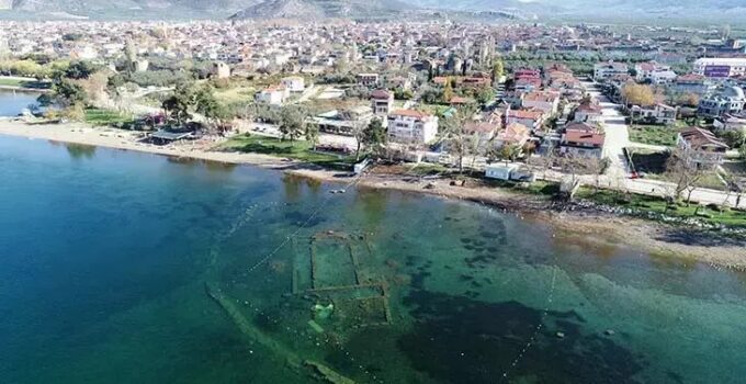 İznik’in Derin Sırrı Gün Yüzüne Çıkıyor: Batık Bazilika ve Mistik Kodlar