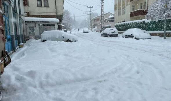 Yılbaşında Kar Yağacak mı? Meteoroloji’den Beklenen Müjde Geldi: O Tarihlere Dikkat!
