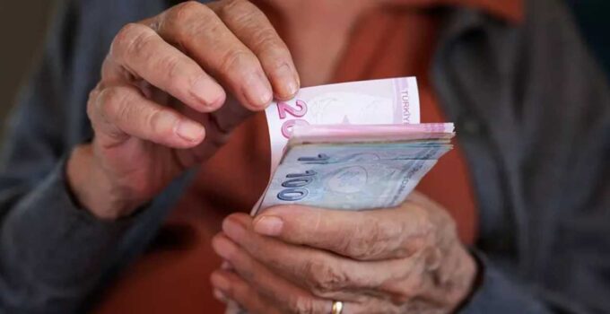 Emekli Maaş Sisteminde Köklü Değişiklik Kapıda: SGK Yeni Düzenleme İçin Düğmeye Bastı