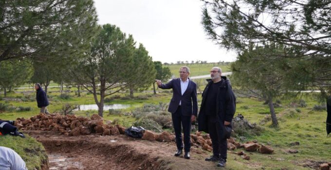 AYVALIK’IN TARİHİ YELDEĞIRMENLERİ GÜN YÜZÜNE KAVUŞTURULUYOR