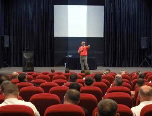 Büyükşehir’den Vatandaş Memnuniyeti Odaklı Eğitim