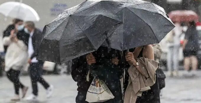 Meteoroloji’den Kritik Uyarı: Kavurucu Sıcaklar Yerini Sağanak Yağışa Bırakıyor!