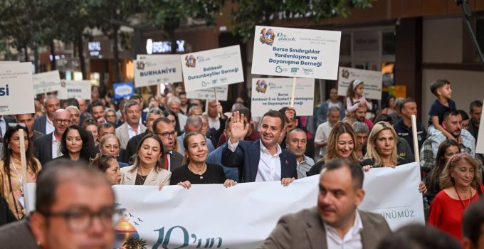 BALIKESİRLİLER 10.10 DA TEK YÜREK OLDU